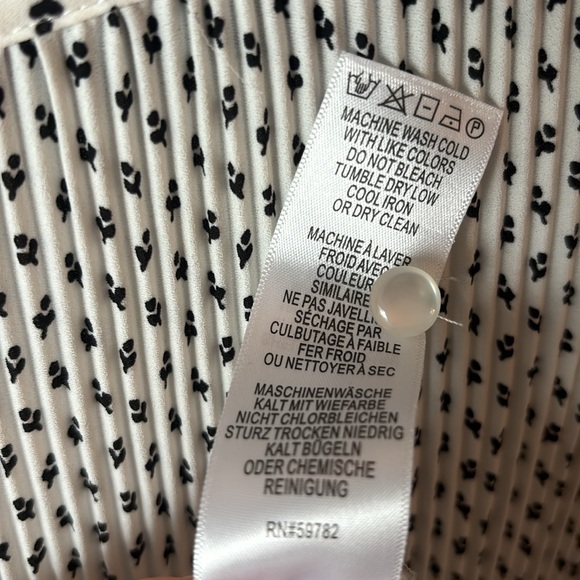 Adrianna Papell blouse - size L - Picture 5 of 5